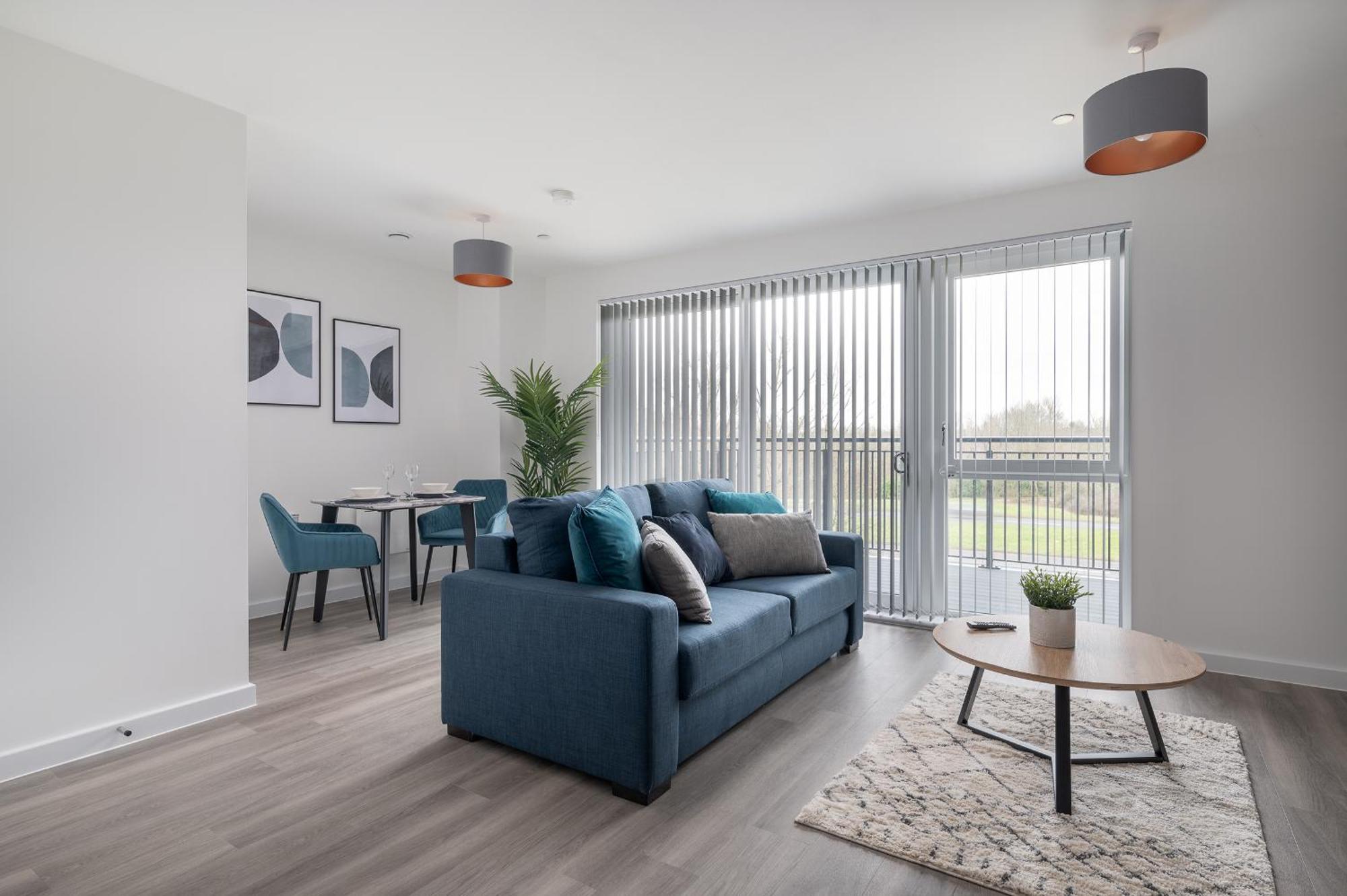 Apartment 31 Grand Court - Lovely Near Canal, Park, & Mk Milton Keynes